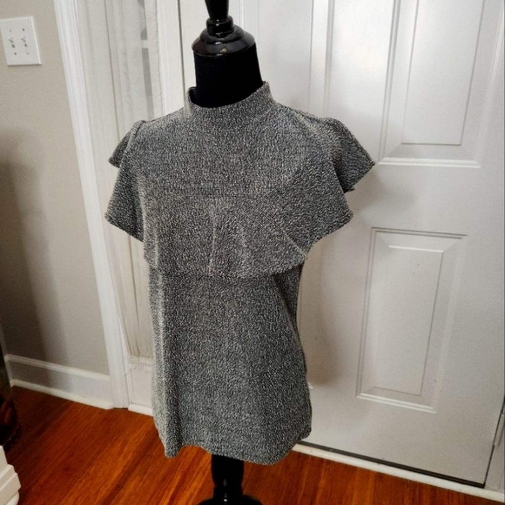 Banana Republic Black Gray White Ruffled Front Zip Back Size Small